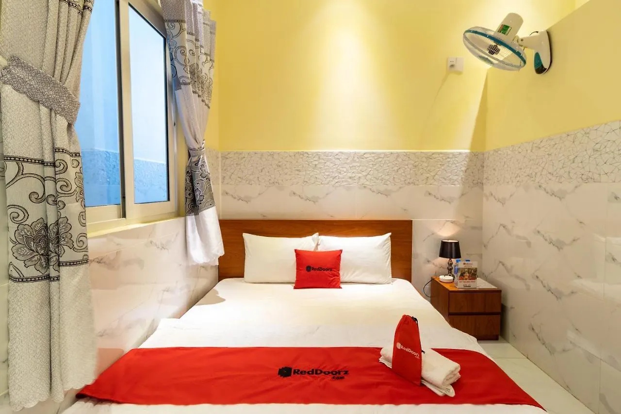 Reddoorz Near Etown 4 Hotel Ho Chi Minh City